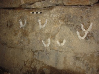 America's Stonehenge - Oracle Chamber Trapezoid Petroglyphs